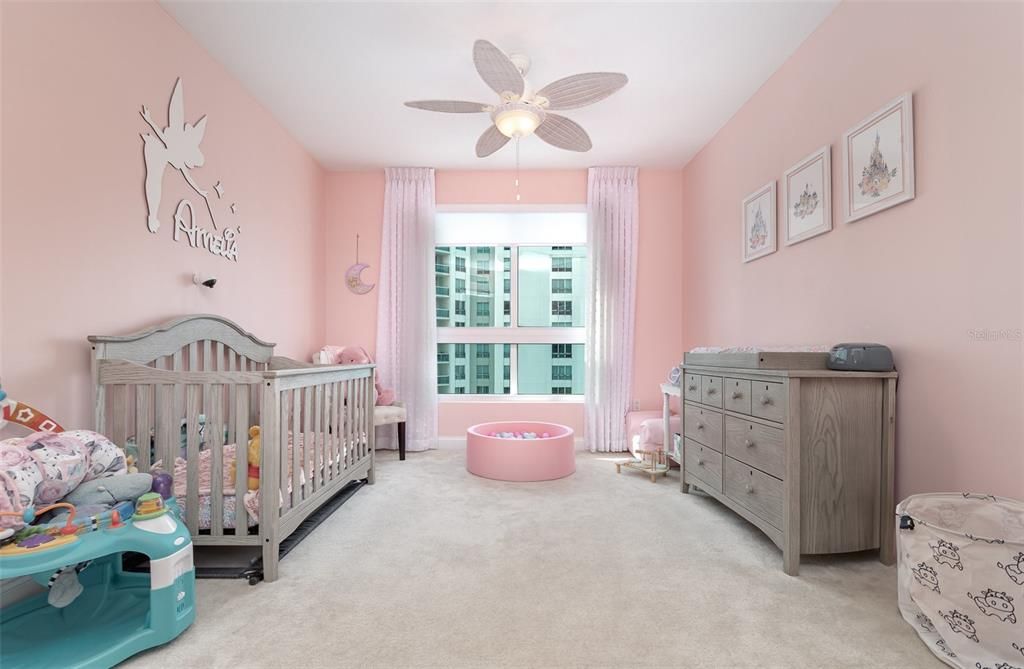 For Sale: $669,900 (3 beds, 3 baths, 2085 Square Feet)