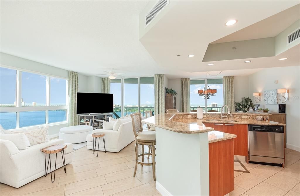 For Sale: $669,900 (3 beds, 3 baths, 2085 Square Feet)