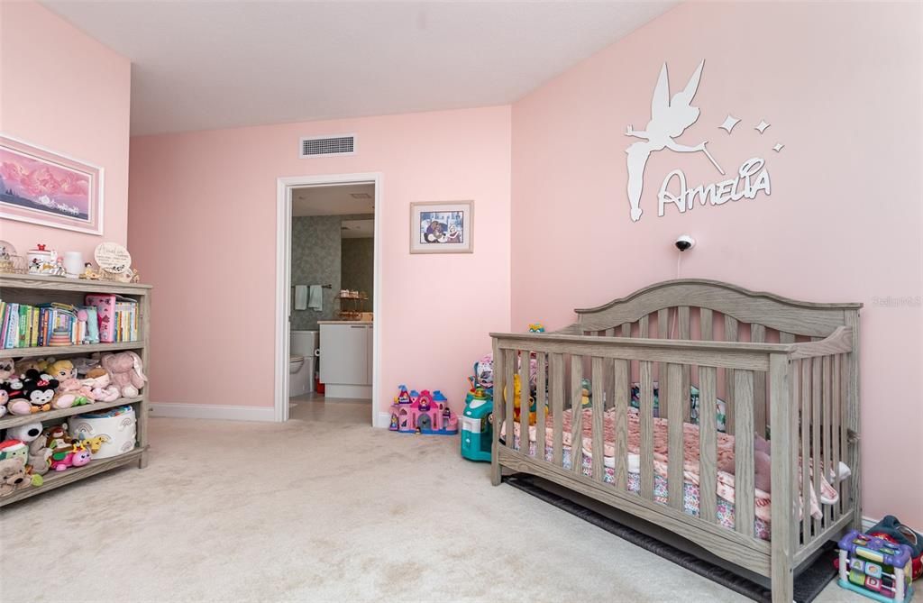 For Sale: $669,900 (3 beds, 3 baths, 2085 Square Feet)