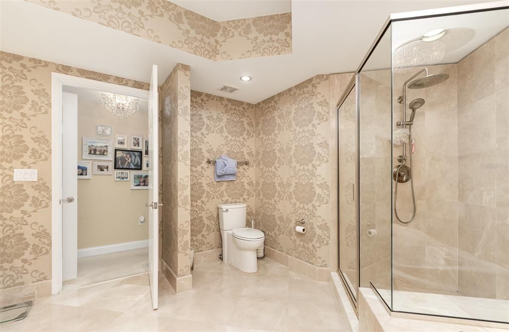 For Sale: $669,900 (3 beds, 3 baths, 2085 Square Feet)