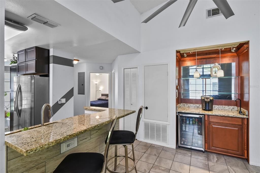 En Venta: $240,000 (2 camas, 2 baños, 985 Pies cuadrados)