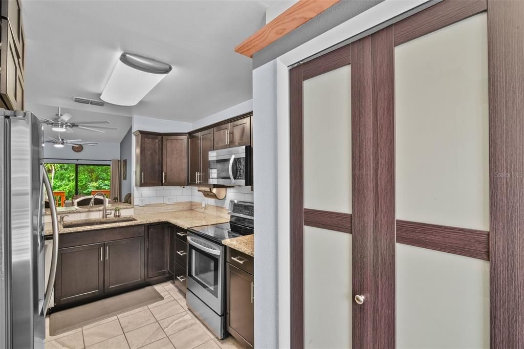 En Venta: $240,000 (2 camas, 2 baños, 985 Pies cuadrados)