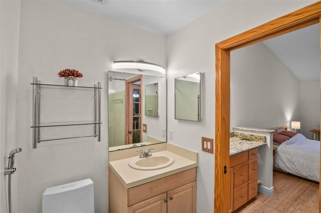 En Venta: $240,000 (2 camas, 2 baños, 985 Pies cuadrados)