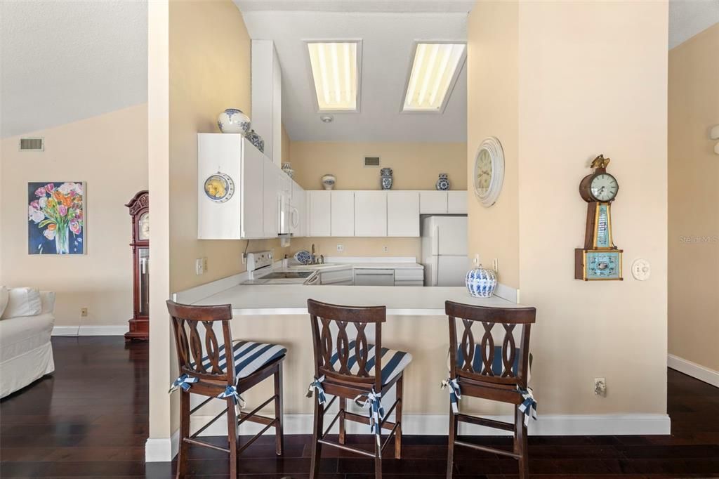 待售: $1,290,000 (3 贝兹, 3 浴室, 2606 平方英尺)