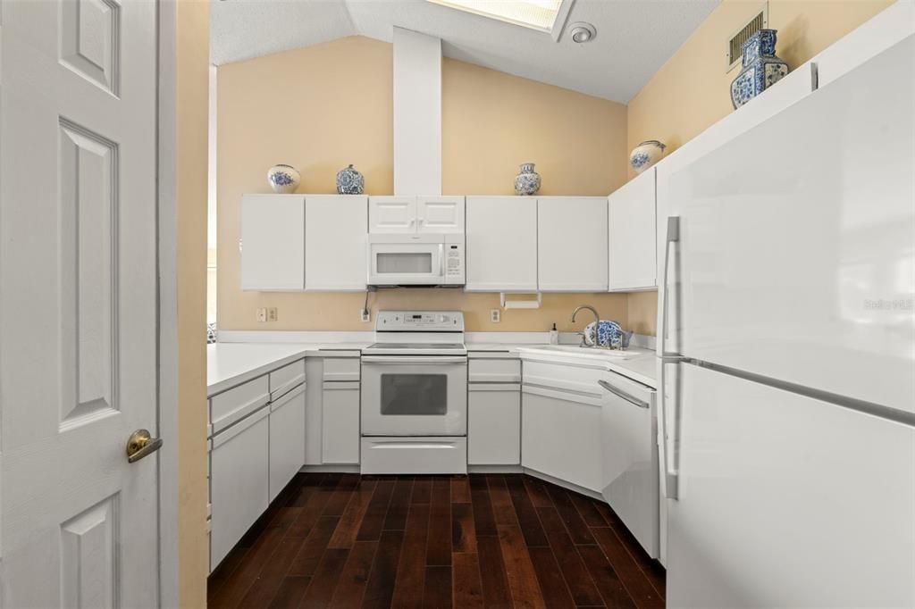 待售: $1,290,000 (3 贝兹, 3 浴室, 2606 平方英尺)