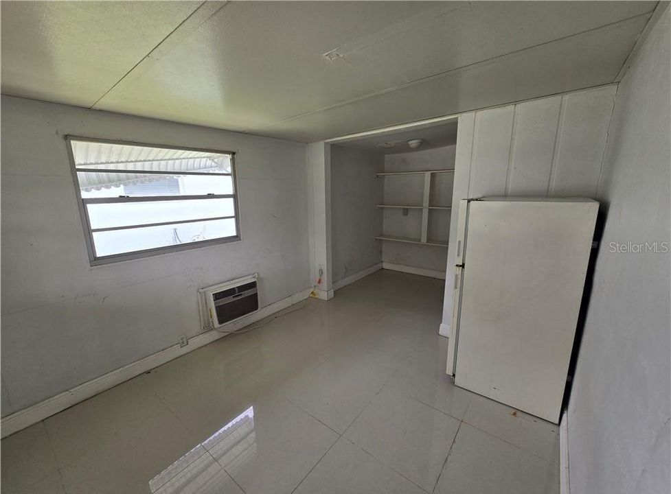 Activo con contrato: $184,900 (2 camas, 2 baños, 988 Pies cuadrados)