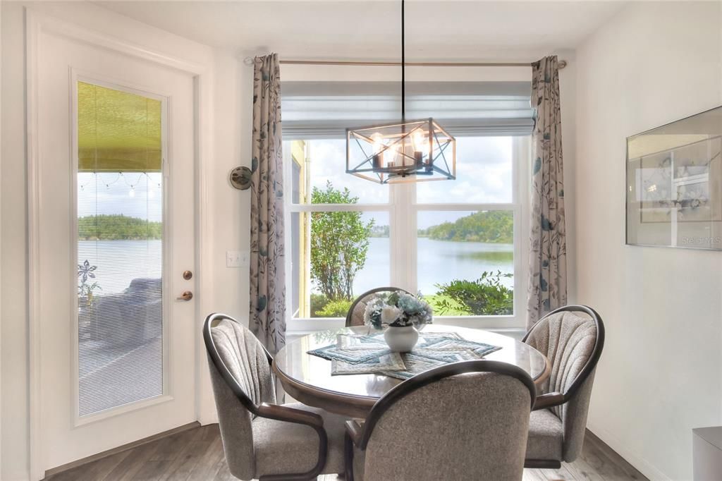 На продажу: $309,500 (2 спален, 2 ванн, 1722 Квадратных фут)