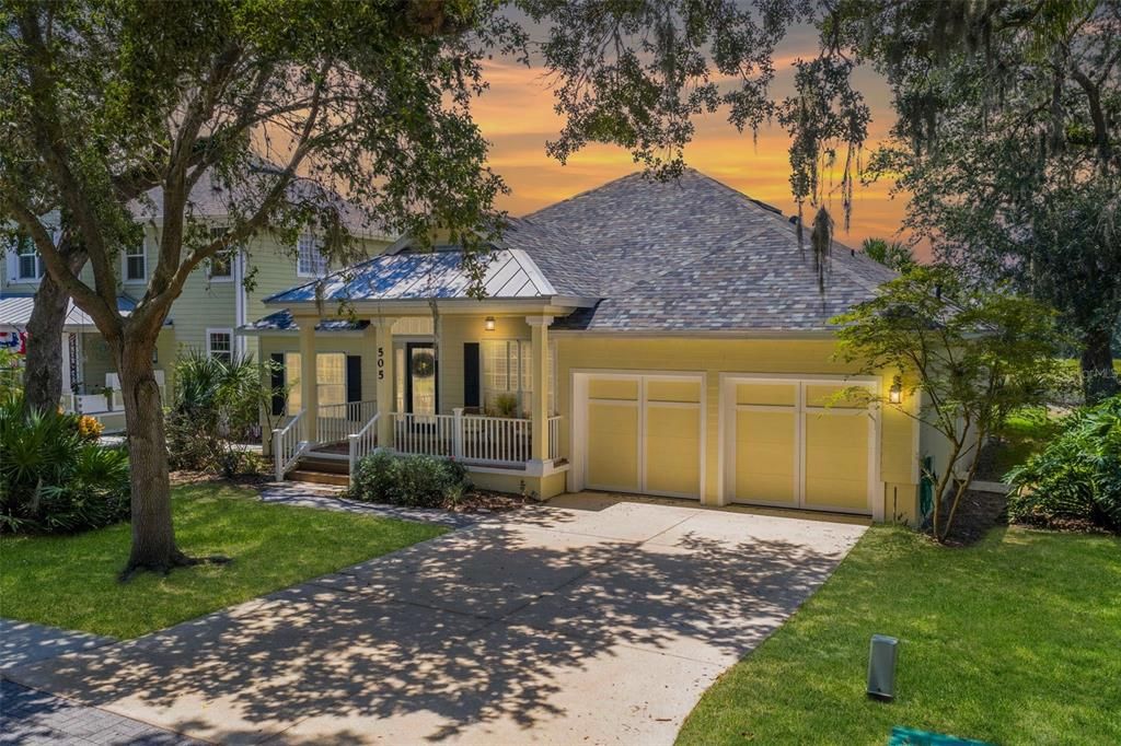 Recently Sold: $600,000 (4 beds, 2 baths, 1986 Square Feet)