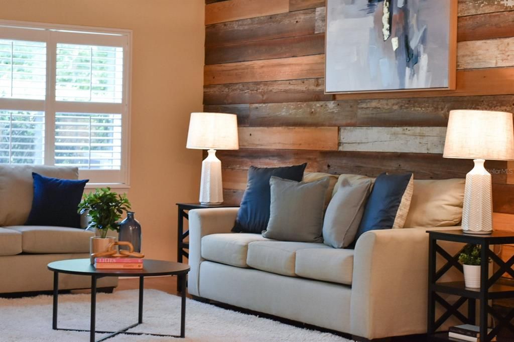 待售: $774,900 (4 贝兹, 2 浴室, 2111 平方英尺)