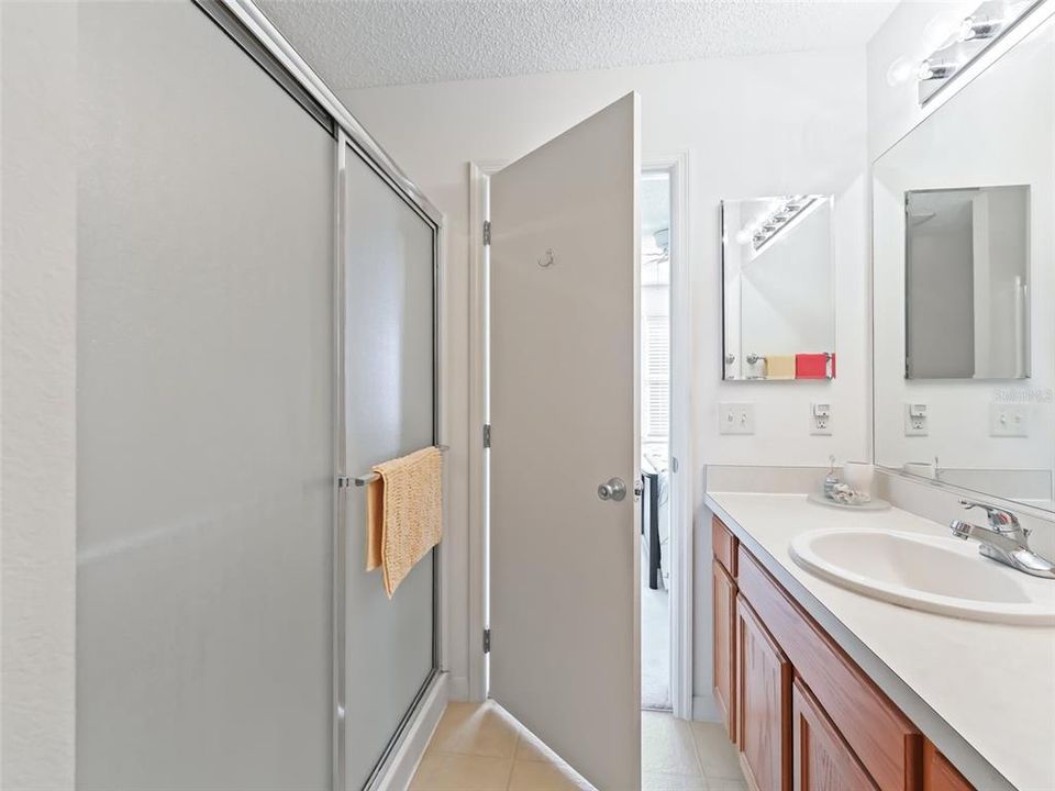 В аренду: $2,250 (2 спален, 2 ванн, 1100 Квадратных фут)