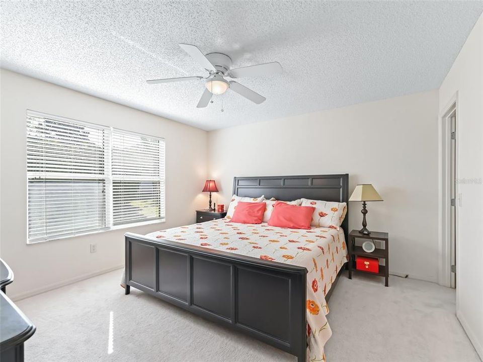 В аренду: $2,250 (2 спален, 2 ванн, 1100 Квадратных фут)