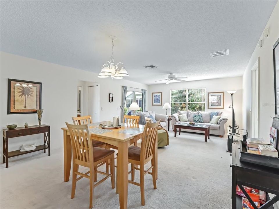 В аренду: $2,250 (2 спален, 2 ванн, 1100 Квадратных фут)