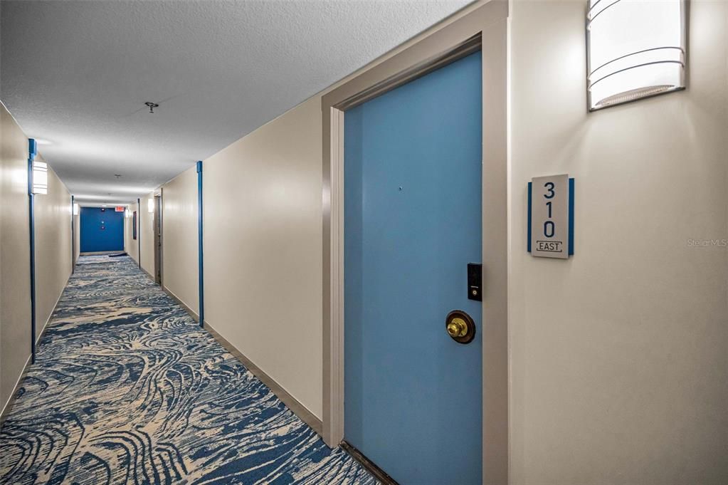 Active With Contract: $2,600 (2 beds, 2 baths, 1175 Square Feet)