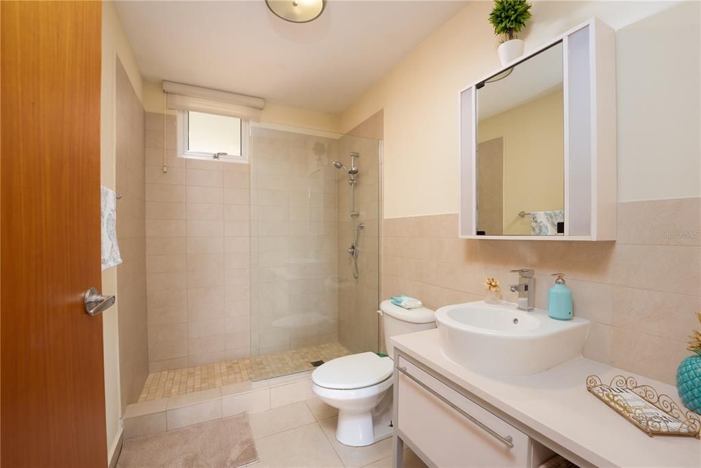 На продажу: $895,000 (4 спален, 3 ванн, 3064 Квадратных фут)