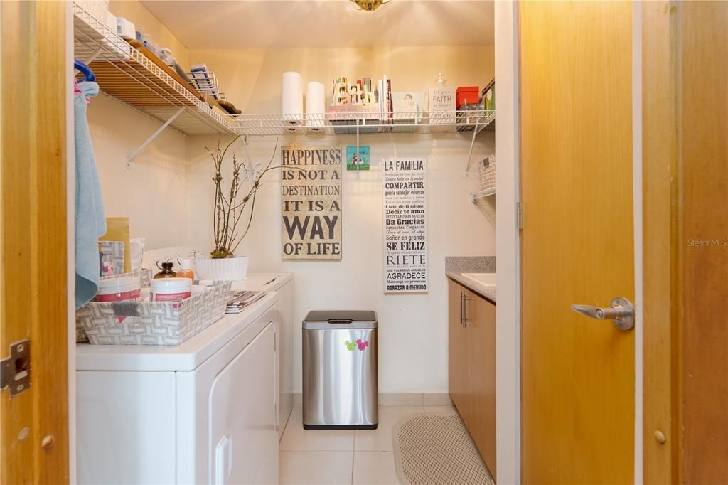 На продажу: $895,000 (4 спален, 3 ванн, 3064 Квадратных фут)