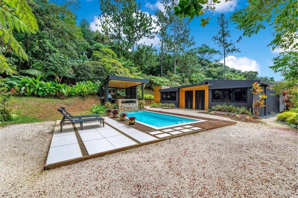 最近售出: $449,000 (2 贝兹, 2 浴室, 1330 平方英尺)