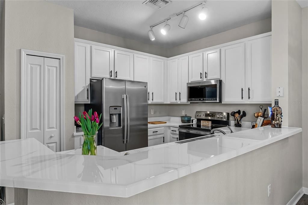 En Venta: $265,000 (3 camas, 2 baños, 1832 Pies cuadrados)