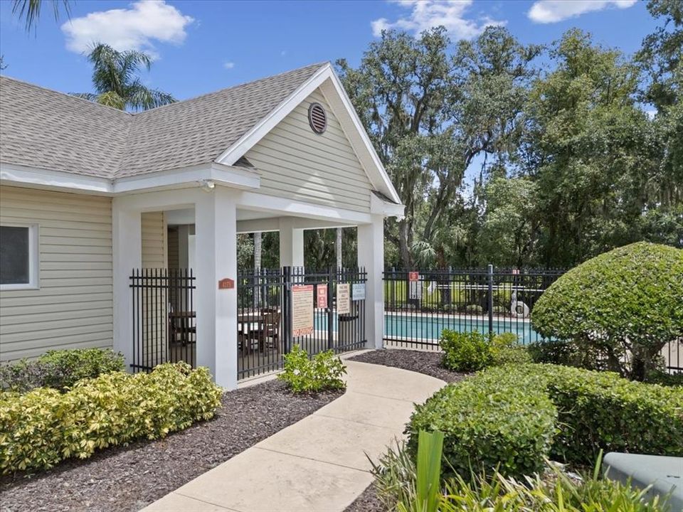 En Venta: $265,000 (3 camas, 2 baños, 1832 Pies cuadrados)