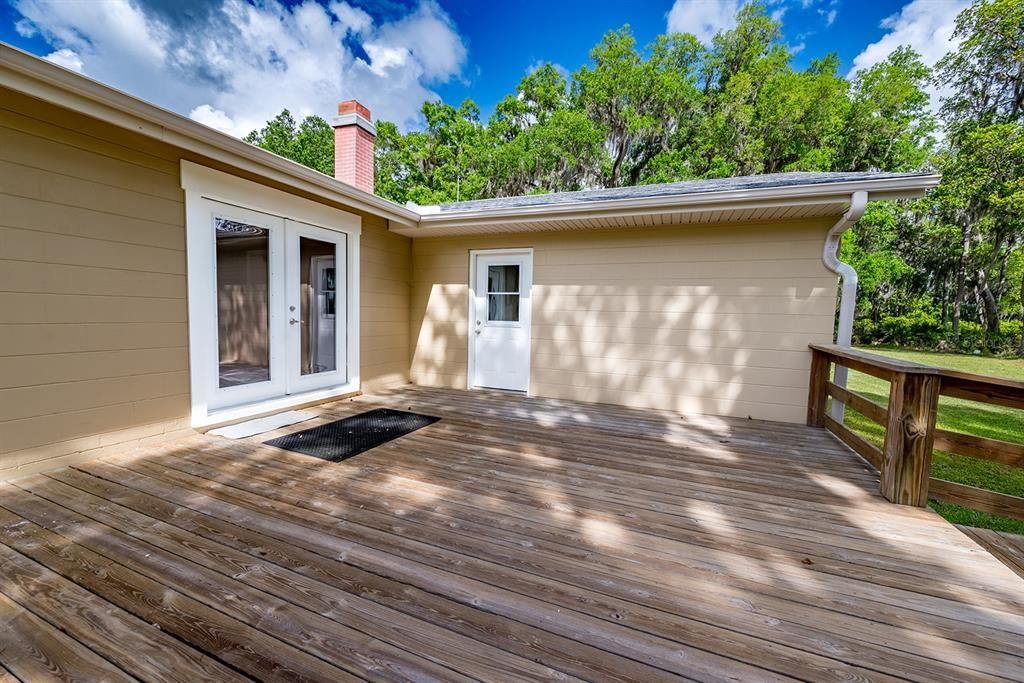 На продажу: $400,000 (3 спален, 1 ванн, 1552 Квадратных фут)