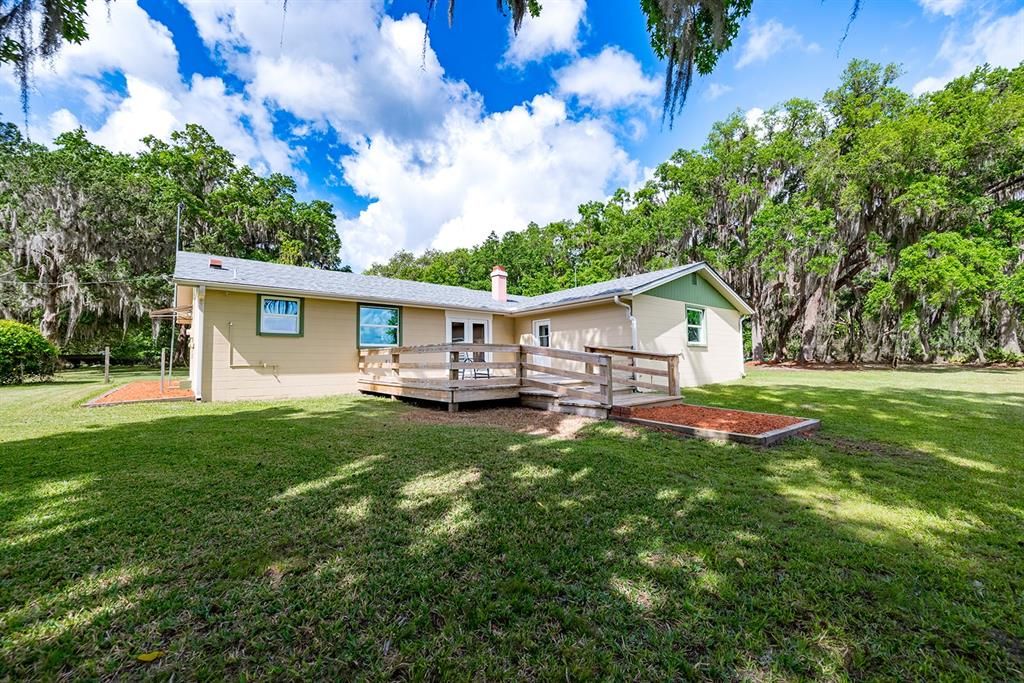 На продажу: $400,000 (3 спален, 1 ванн, 1552 Квадратных фут)