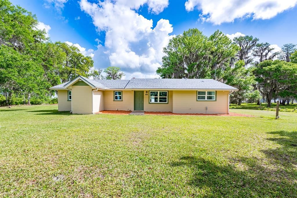 На продажу: $400,000 (3 спален, 1 ванн, 1552 Квадратных фут)