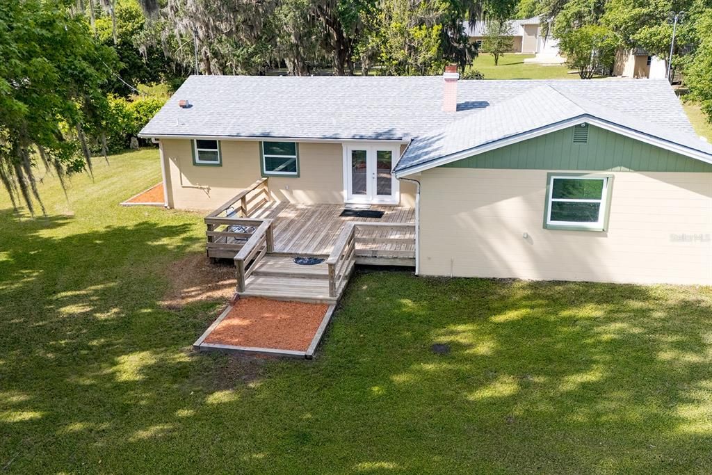 На продажу: $400,000 (3 спален, 1 ванн, 1552 Квадратных фут)