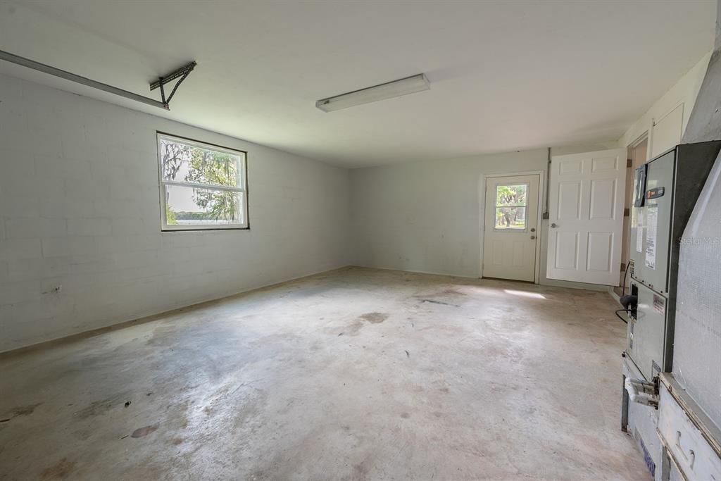 На продажу: $400,000 (3 спален, 1 ванн, 1552 Квадратных фут)