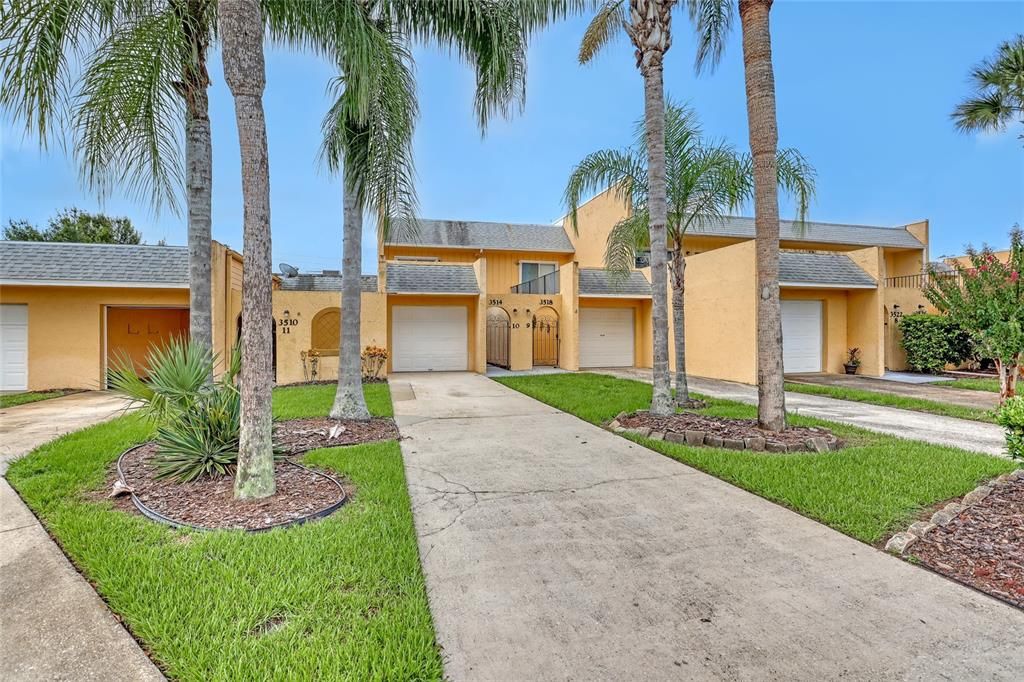 For Sale: $150,000 (2 beds, 2 baths, 1205 Square Feet)