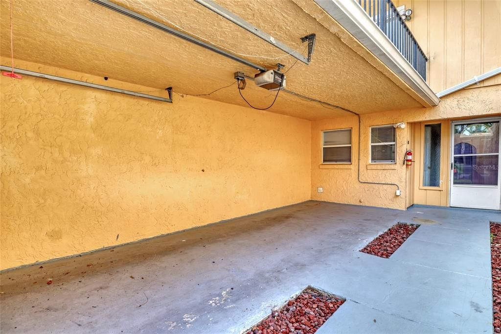 For Sale: $150,000 (2 beds, 2 baths, 1205 Square Feet)