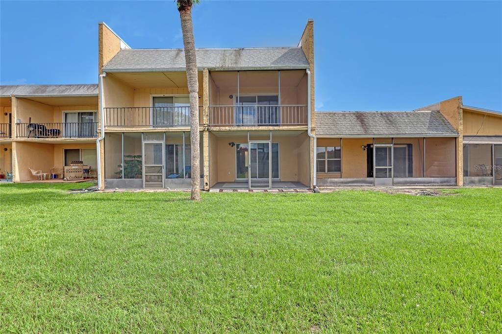 For Sale: $150,000 (2 beds, 2 baths, 1205 Square Feet)