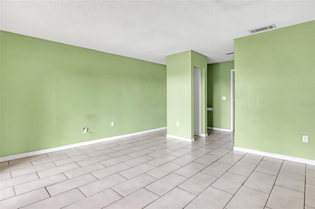 For Sale: $150,000 (2 beds, 2 baths, 1205 Square Feet)