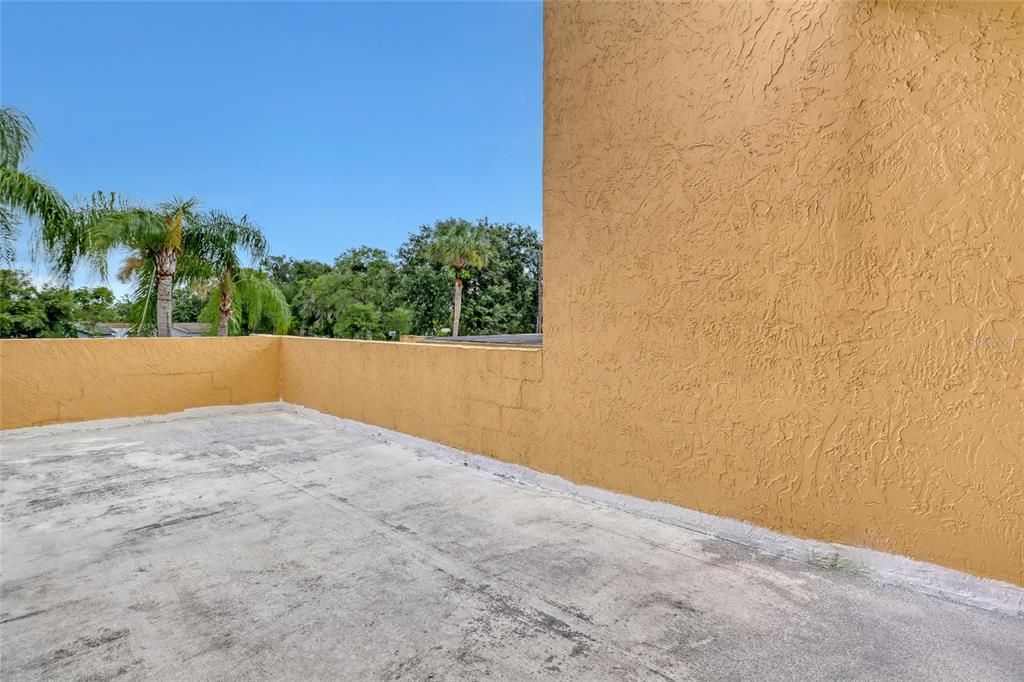 For Sale: $150,000 (2 beds, 2 baths, 1205 Square Feet)