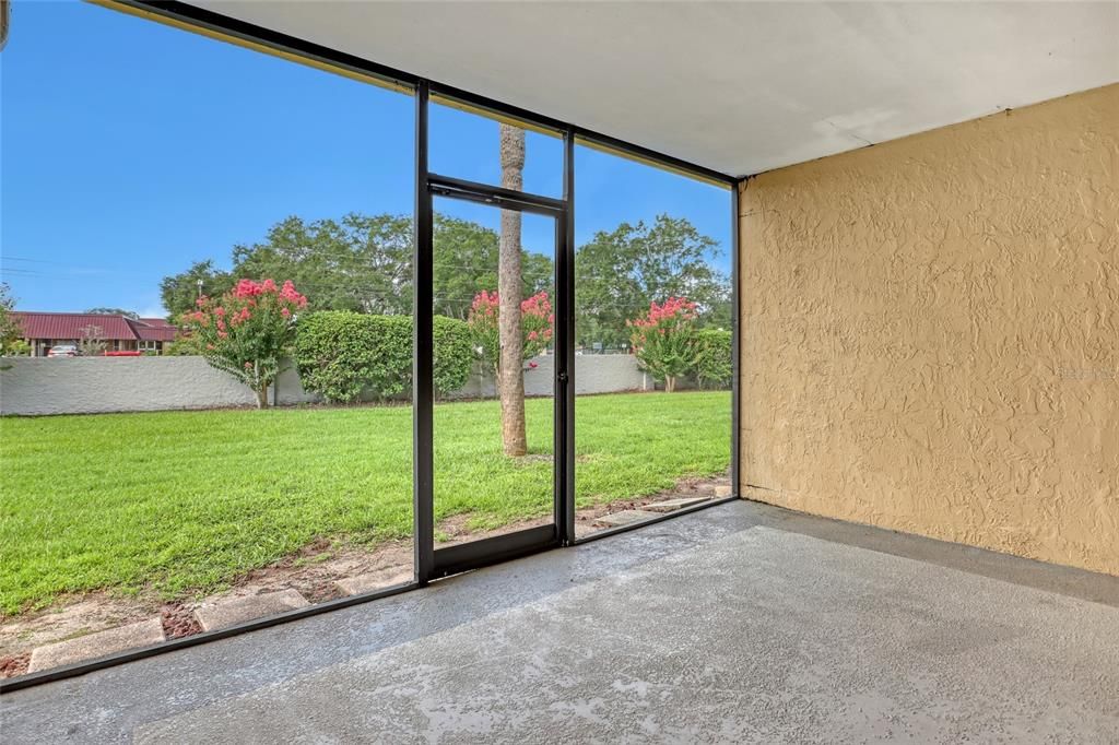 For Sale: $150,000 (2 beds, 2 baths, 1205 Square Feet)