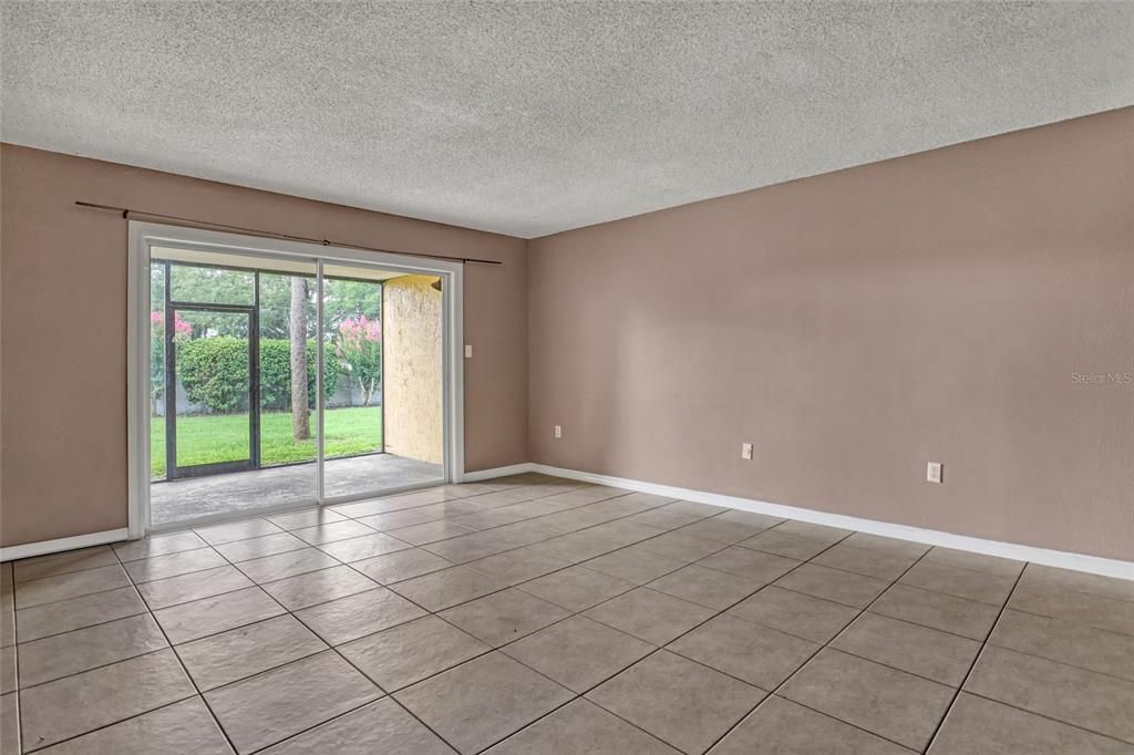 For Sale: $150,000 (2 beds, 2 baths, 1205 Square Feet)