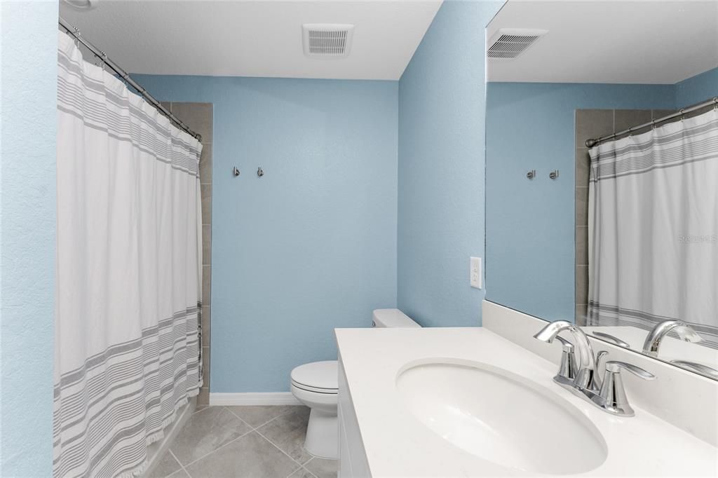 待售: $264,900 (3 贝兹, 2 浴室, 1407 平方英尺)