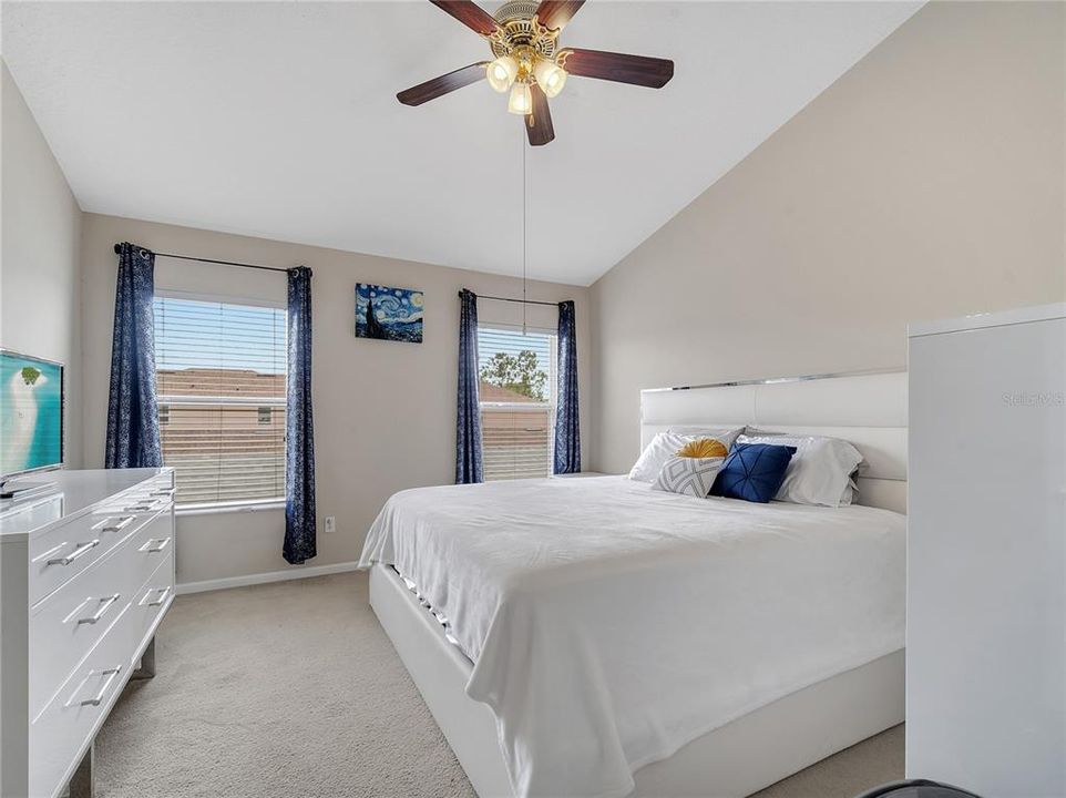 For Sale: $339,999 (3 beds, 2 baths, 1472 Square Feet)