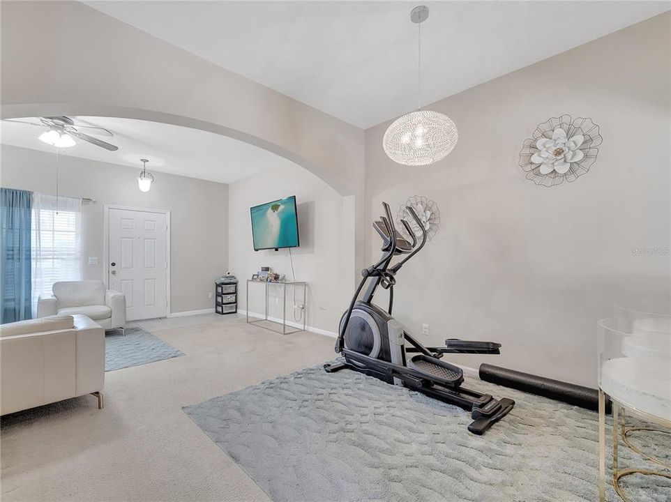 For Sale: $339,999 (3 beds, 2 baths, 1472 Square Feet)