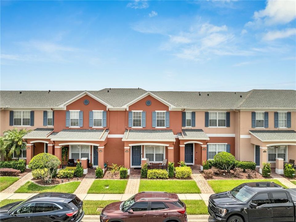 For Sale: $339,999 (3 beds, 2 baths, 1472 Square Feet)