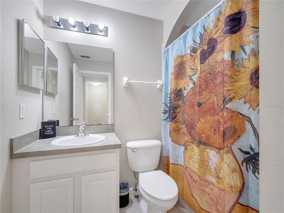 For Sale: $339,999 (3 beds, 2 baths, 1472 Square Feet)