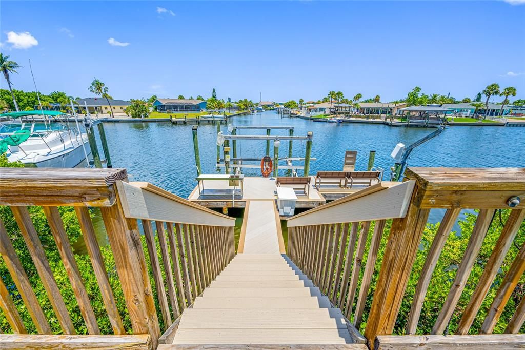 For Sale: $969,000 (5 beds, 5 baths, 2850 Square Feet)