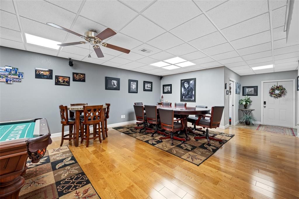 For Sale: $969,000 (5 beds, 5 baths, 2850 Square Feet)