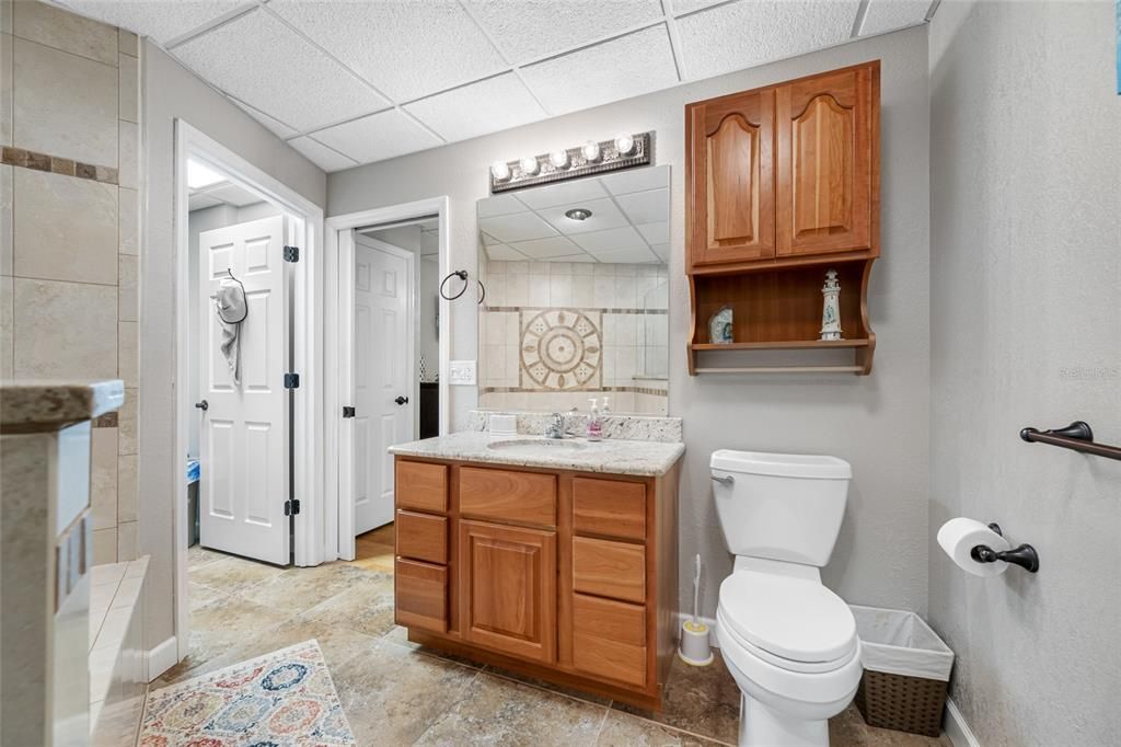 For Sale: $969,000 (5 beds, 5 baths, 2850 Square Feet)