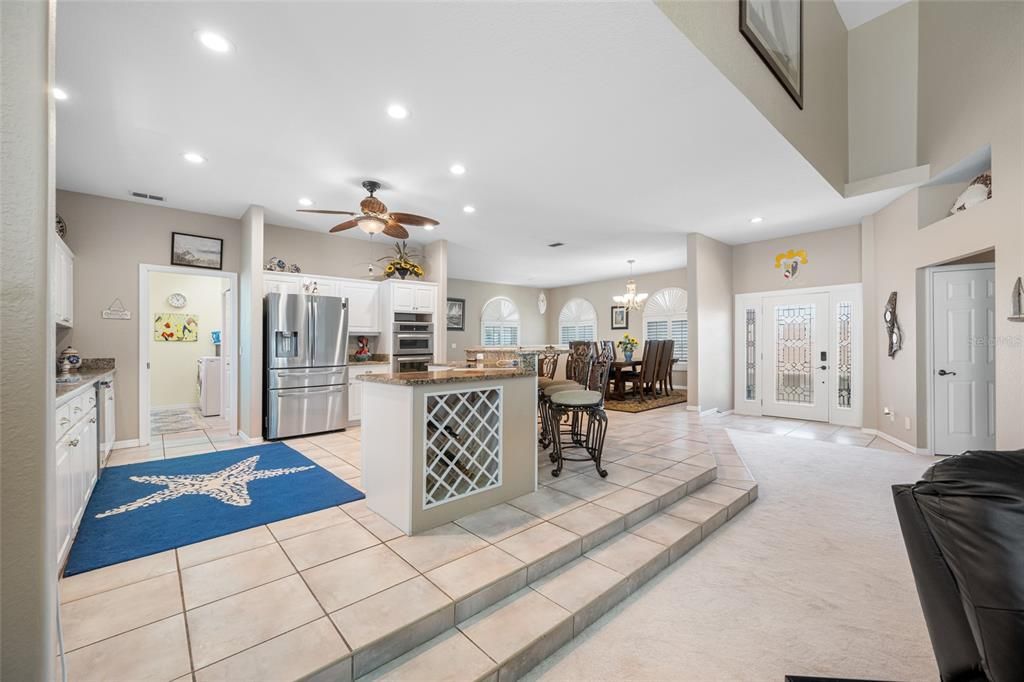 For Sale: $969,000 (5 beds, 5 baths, 2850 Square Feet)