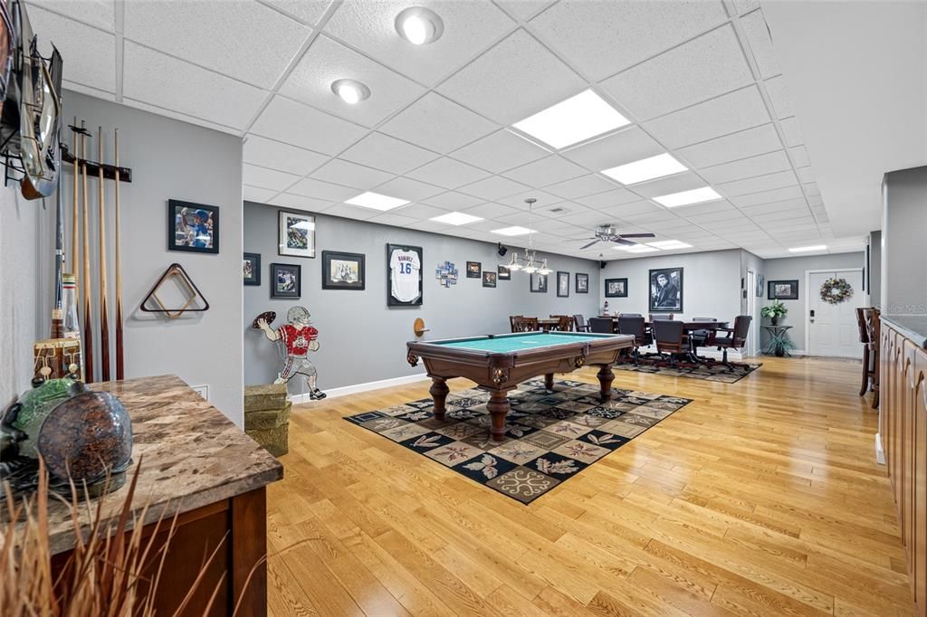 For Sale: $969,000 (5 beds, 5 baths, 2850 Square Feet)