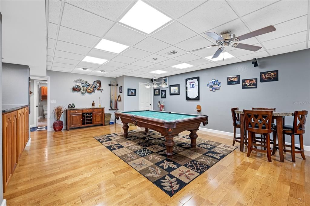 For Sale: $969,000 (5 beds, 5 baths, 2850 Square Feet)