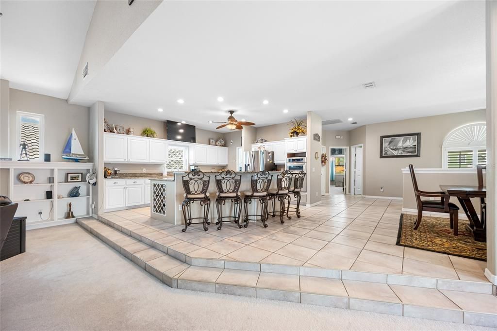 For Sale: $969,000 (5 beds, 5 baths, 2850 Square Feet)