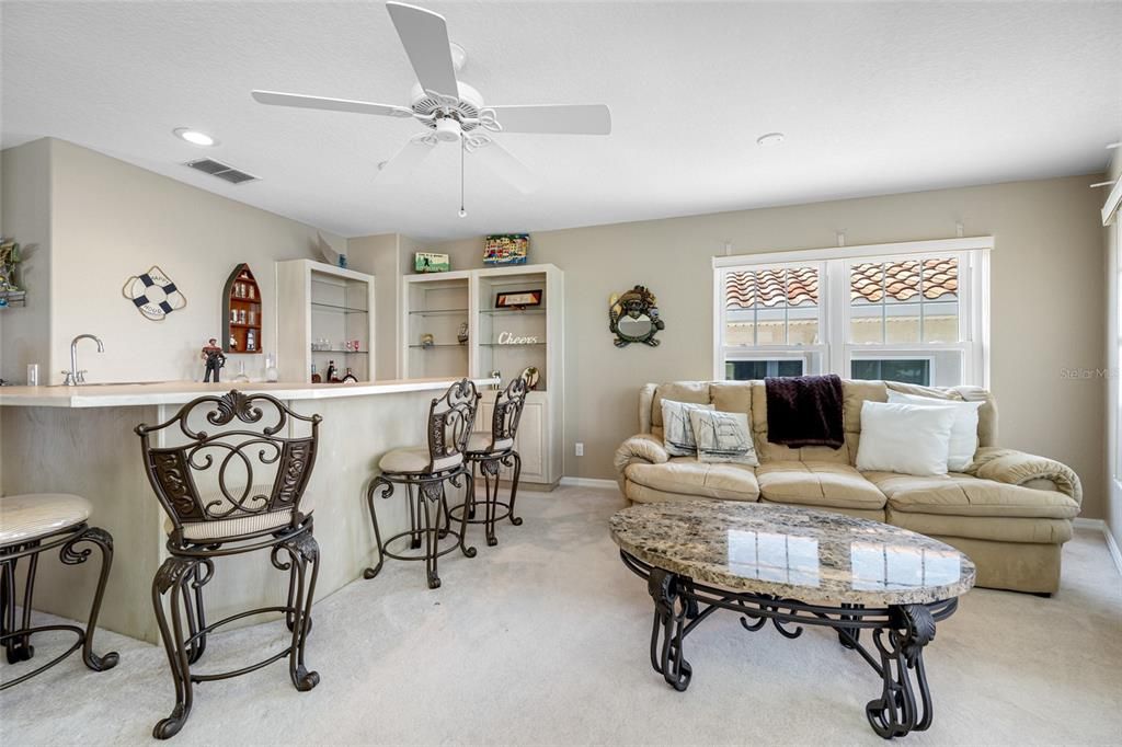 For Sale: $969,000 (5 beds, 5 baths, 2850 Square Feet)