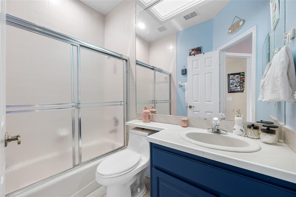 For Sale: $969,000 (5 beds, 5 baths, 2850 Square Feet)