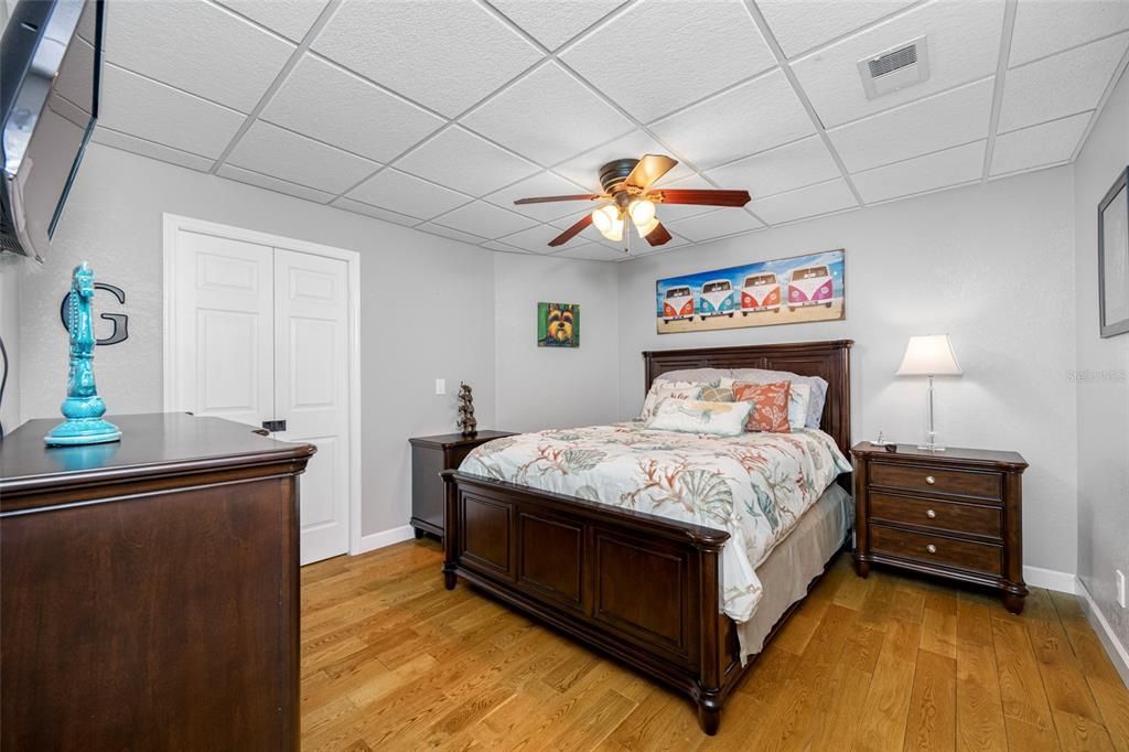 For Sale: $969,000 (5 beds, 5 baths, 2850 Square Feet)