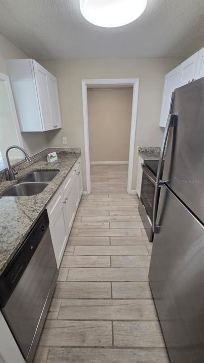 Active With Contract: $299,900 (5 beds, 2 baths, 1595 Square Feet)